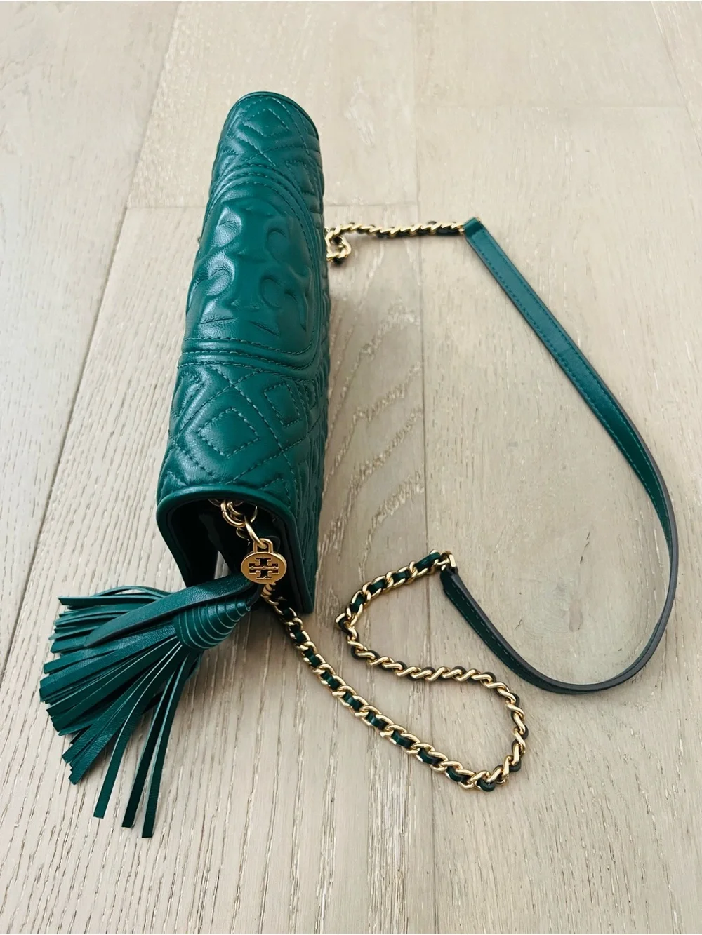 Tory Burch Green Quilted Crossbody Bag with Tassel - Picture 10 of 11